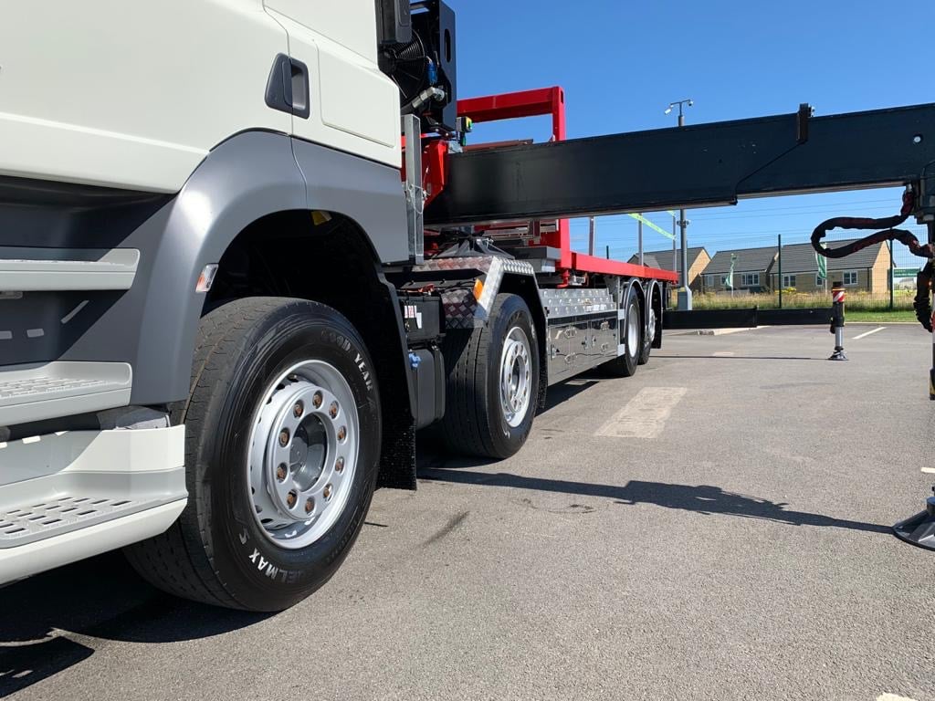 DAF 2020 FASSI With Fly Jib Flatbed Close Up