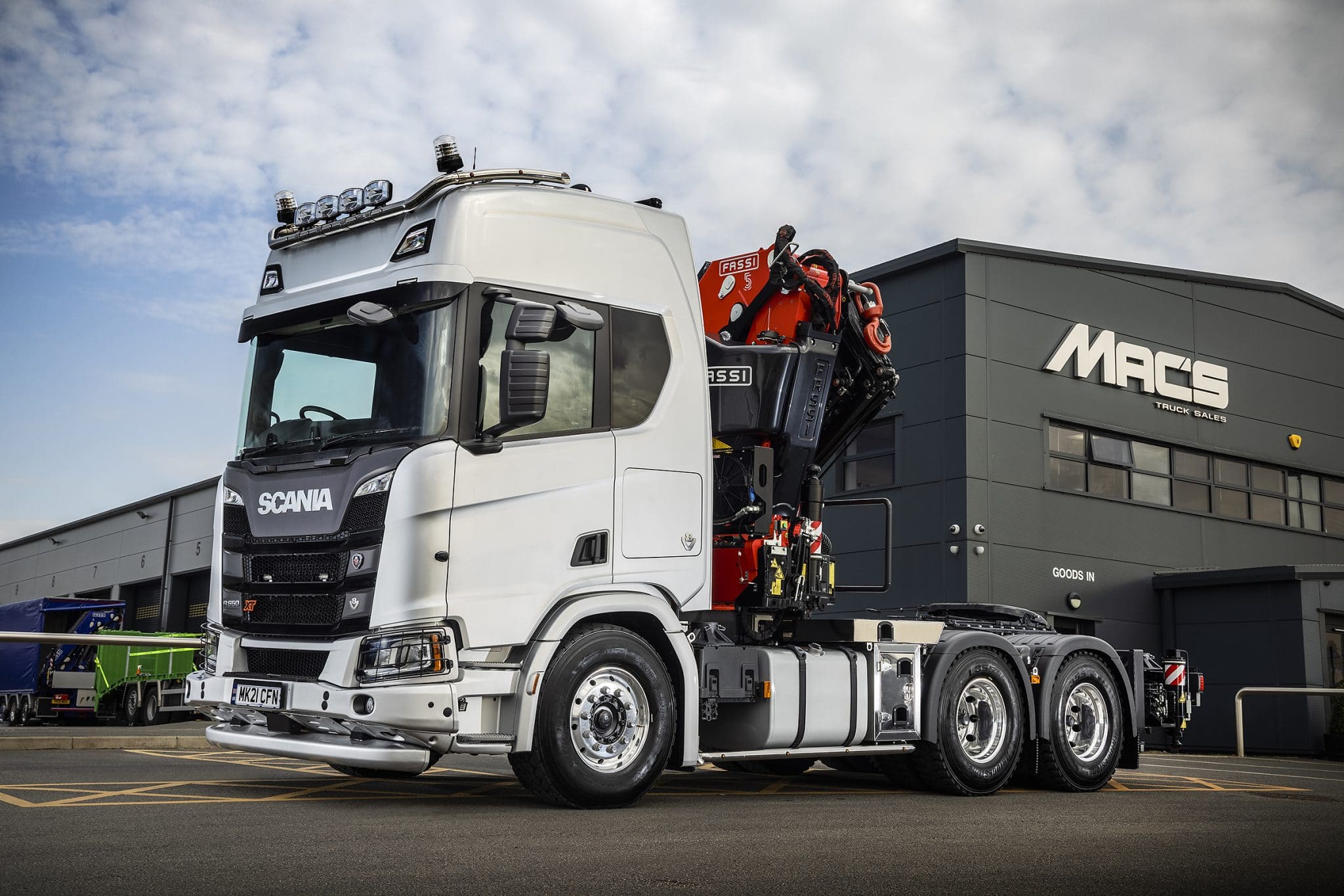 Tractor Units New & Used For Sale Euro 6 Tractor Units