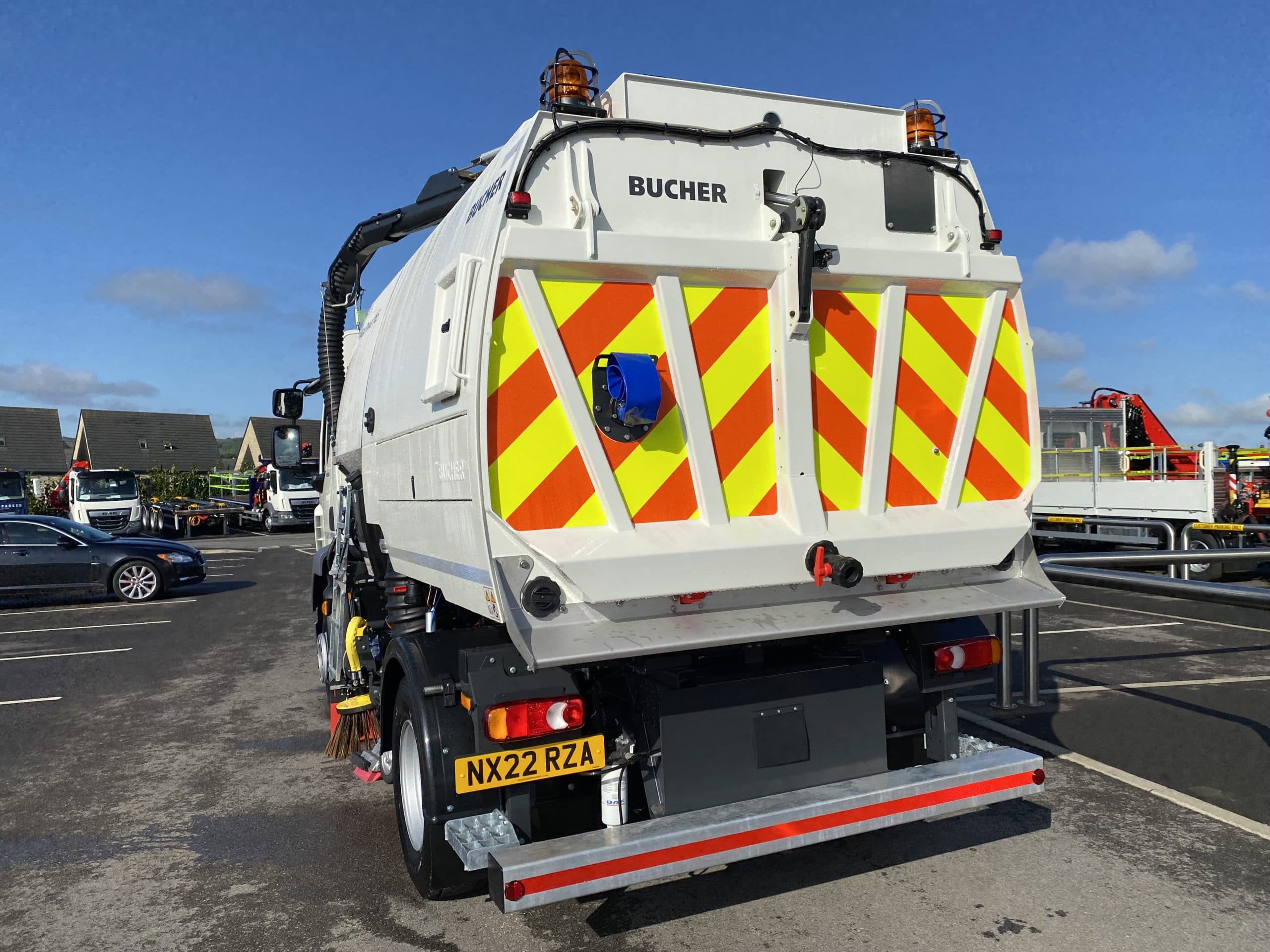 NEW DAF LF 230 Bucher Sweepers