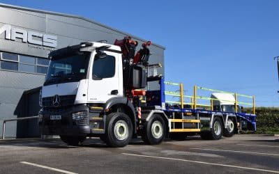 Mercedes (2024) Arocs 3246 8×2 Cheesewedge With Fassi F400A