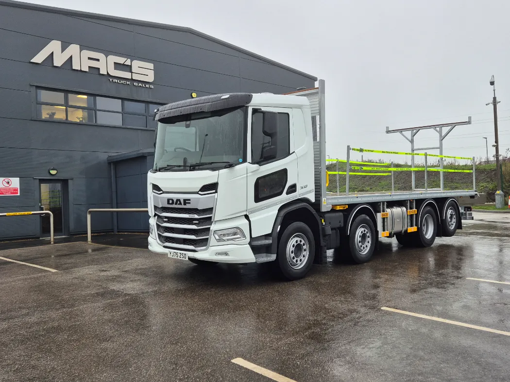 daf xd450 8x2 32t moffet carrier truck front side outside mac's truck sales commercial vehicle dealer