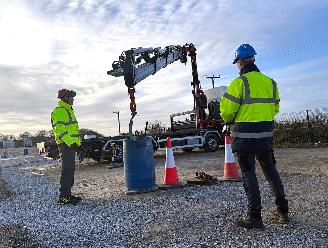 ALLMI Lorry loader operator training taking place at Mac's truck sales