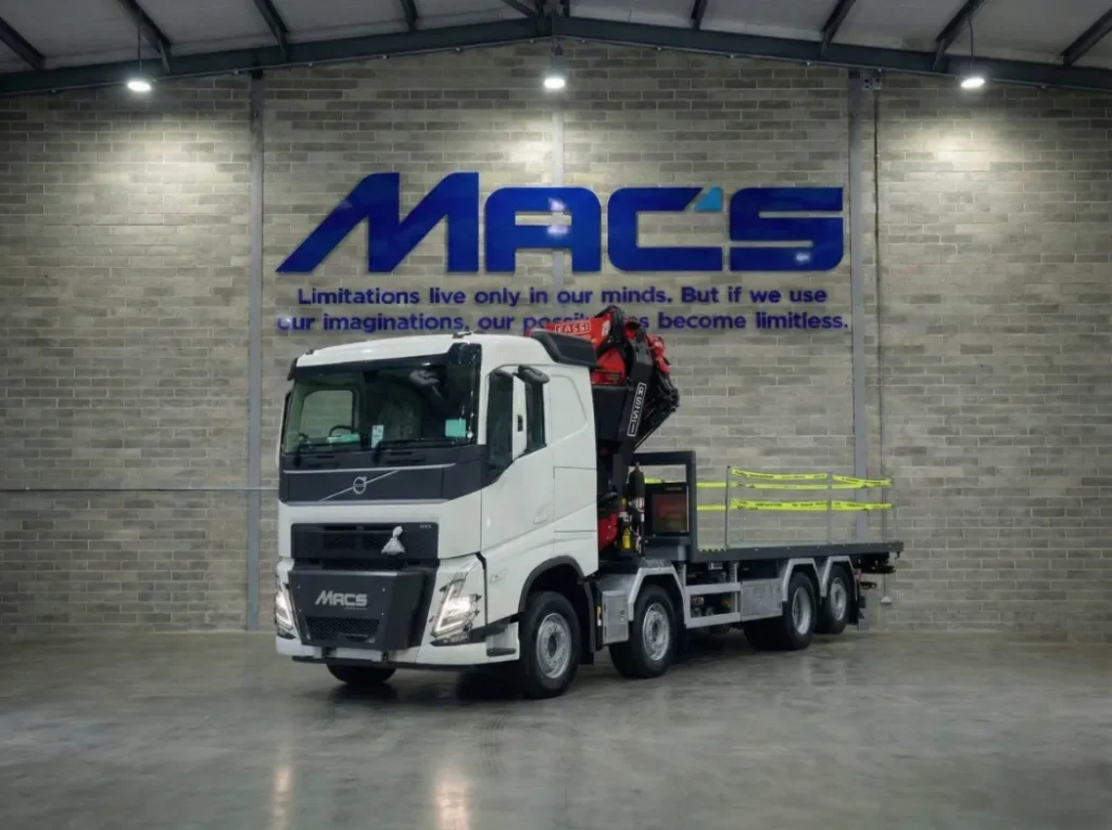 Volvo (2026) FH460 8×2 32T Flatbed FASSI F705