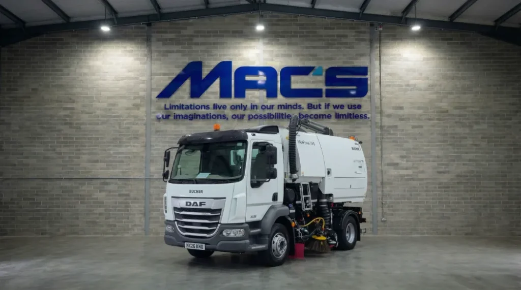 DAF (2026) XB230 4×2 16T Bucher V65 Sweeper