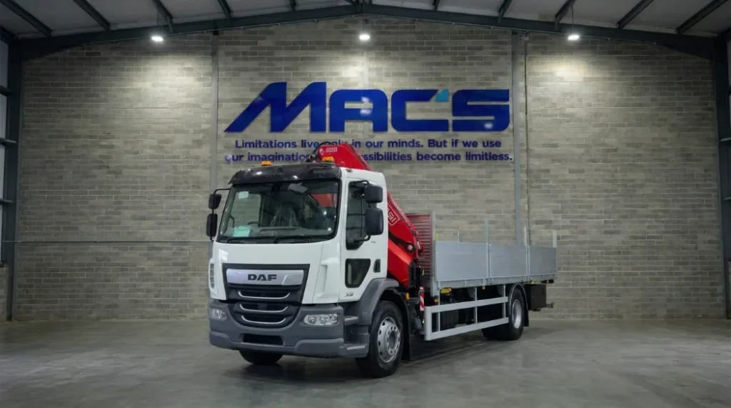 DAF (2026) XB260 4X2 18T Scaffold FASSI F155