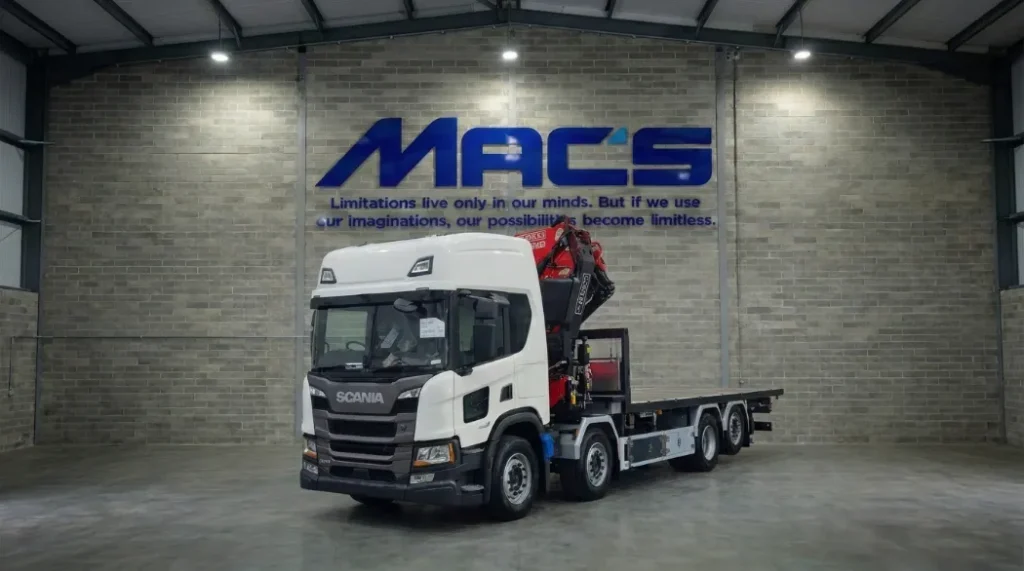 Scania (2026) P500 8X2 32T FASSI F660 Flatbed