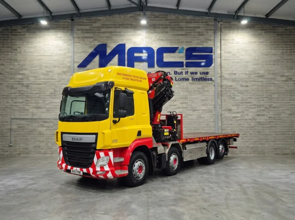 DAF (2017) CF450 8X2 32T Flatbed FASSI F710