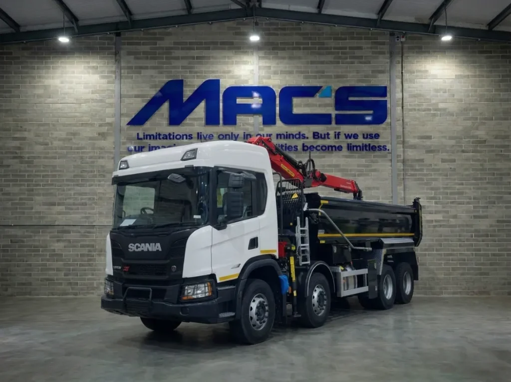 Scania (2026) P420 XT 8X4 32T Tipper Grab Palfinger M125L