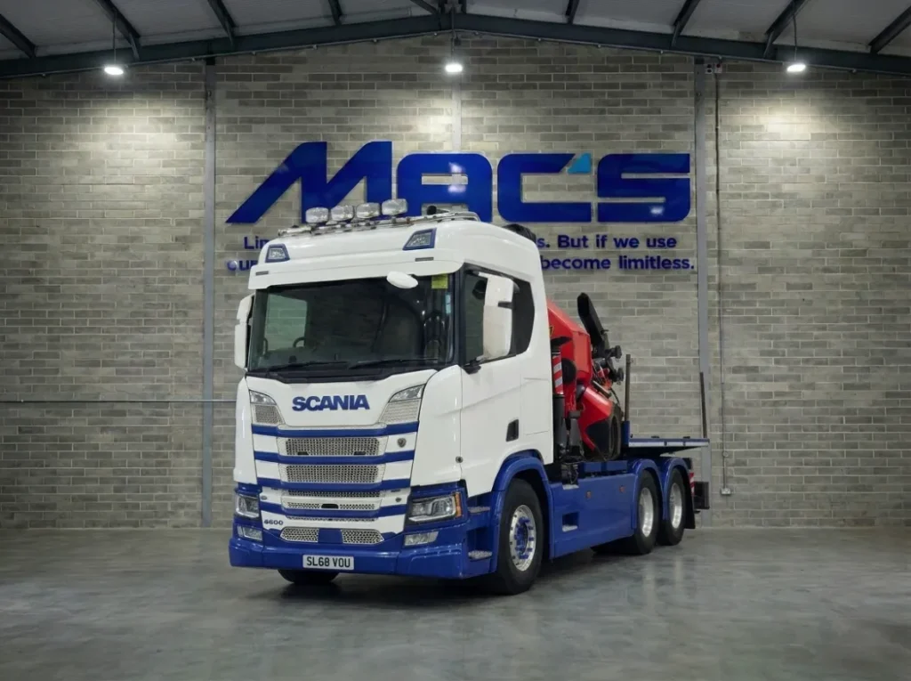 Scania (2019) 6×4 26T Palfinger 88 Tractor unit W/ Fly Jib