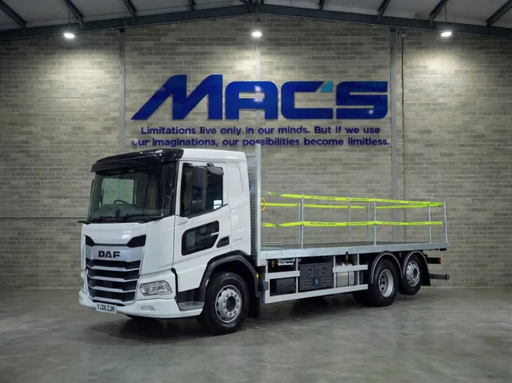 DAF (2026) XD340 6X2 26T Moffet Carrier
