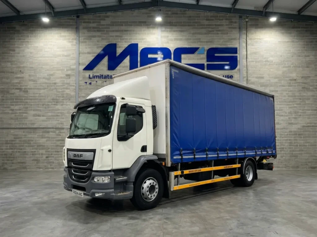 DAF (2024) LF230 4X2 18T Curtainsider W/ Cantilever Tail Lift