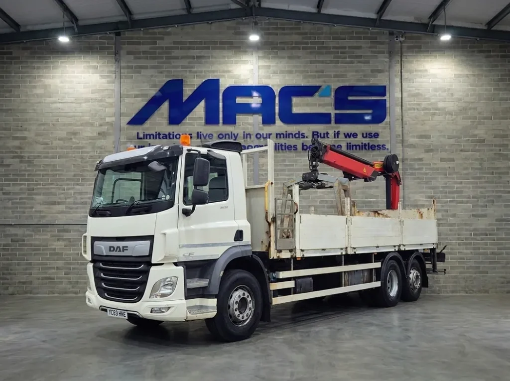 DAF (2020) CF320 6X2 26T Brick Grab Palfinger
