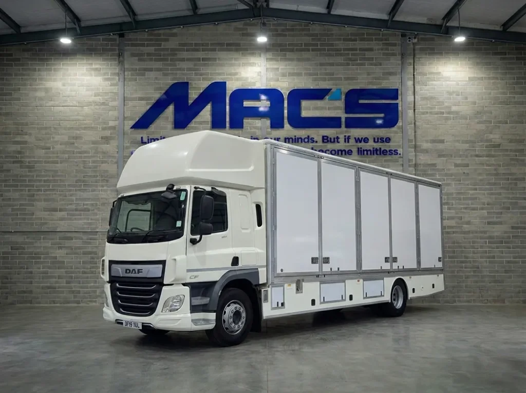 DAF (2019) CF260 4X2 18T 5 Container Removal £59,950