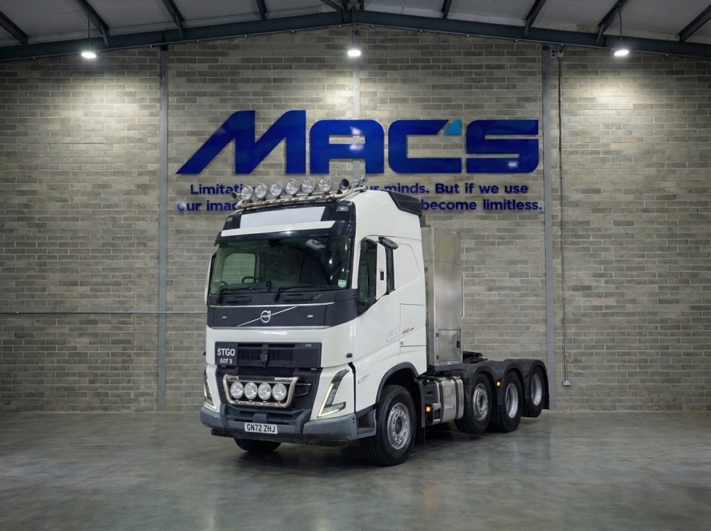 VOLVO (2022) FH16 (750) 8X4 150T Tractor Unit
